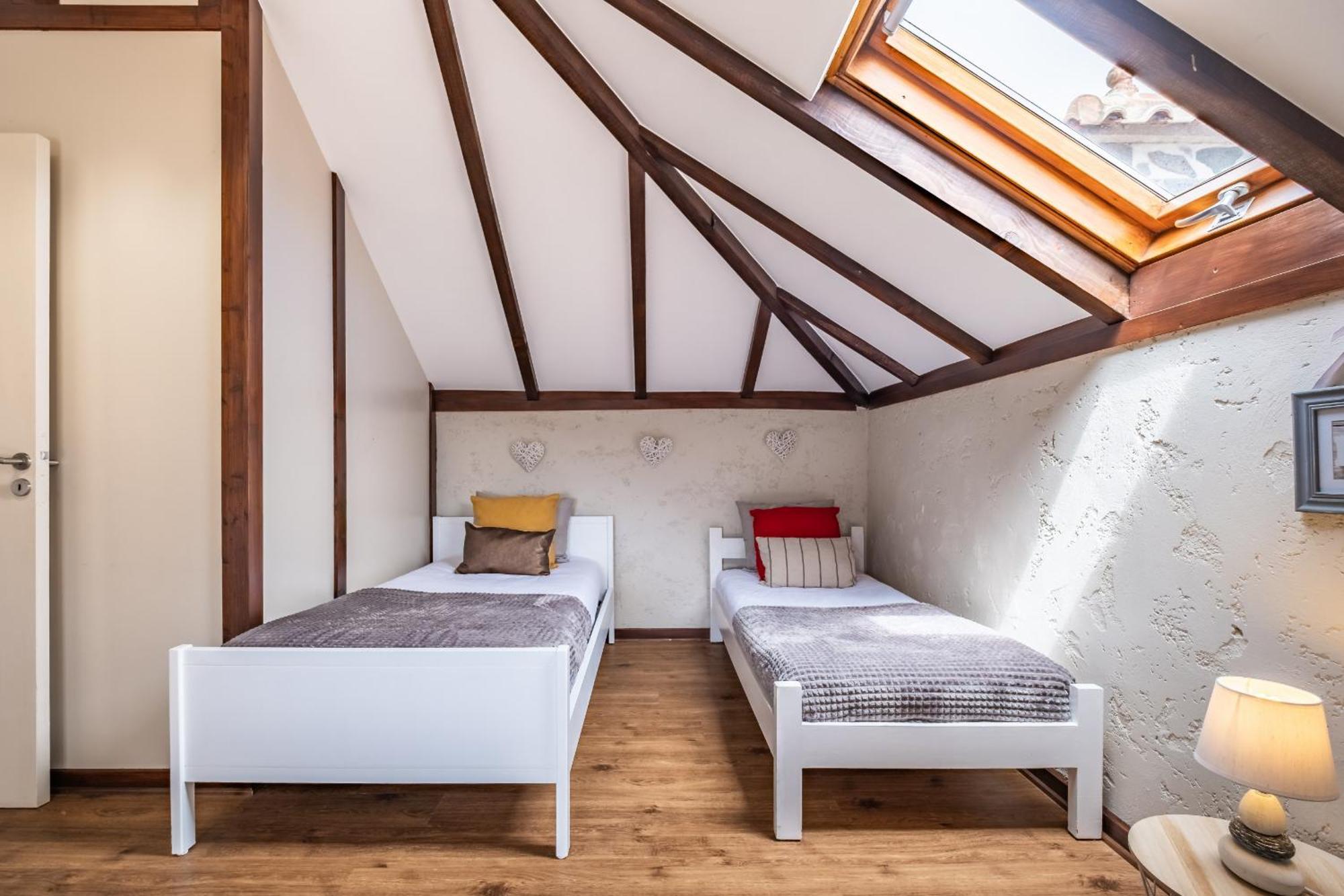 Sao Jorge Cottage - By Wehost Santana  Esterno foto